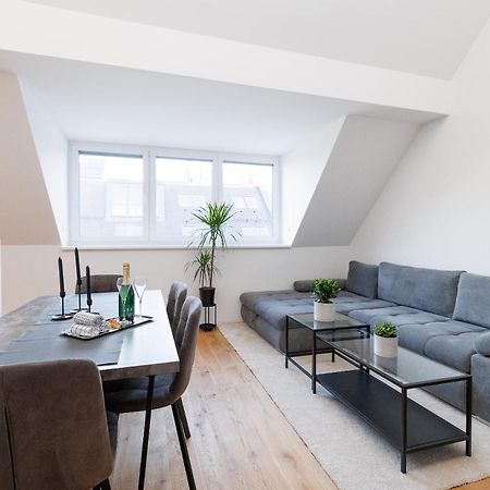 Symphony Apartments 41 - Modern Loft With Terrace And Grill In Central Location 비엔나 외부 사진