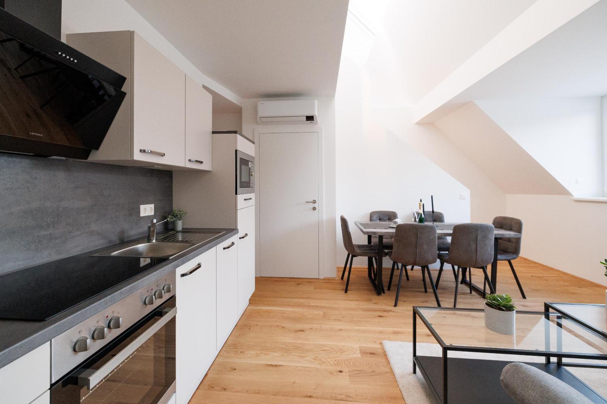 Symphony Apartments 41 - Modern Loft With Terrace And Grill In Central Location 비엔나 외부 사진